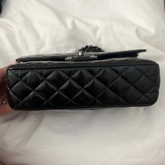 Chanel 1/1 special edition black on black medium flap bag - Picture 3 of 4